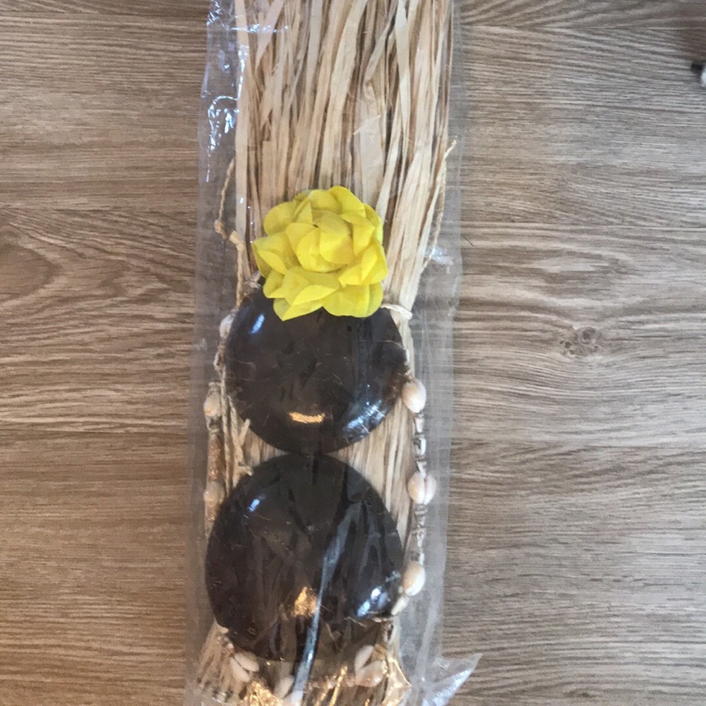 NWT Women's Hula set